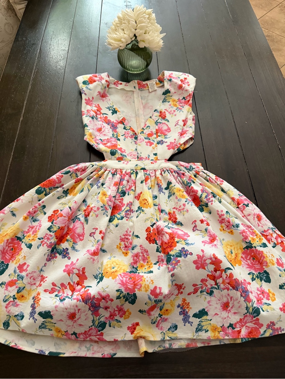 Vintage Mini Dress w Side Cuts